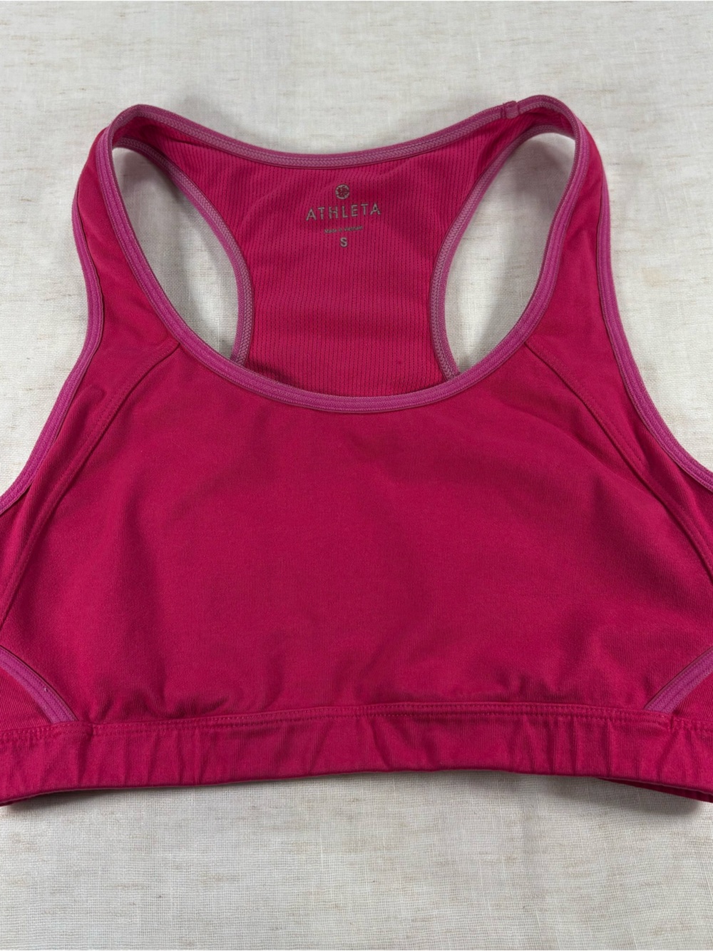 Athleta Fuchsia Racerback Sports Bra